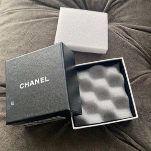 Chanel earrings box